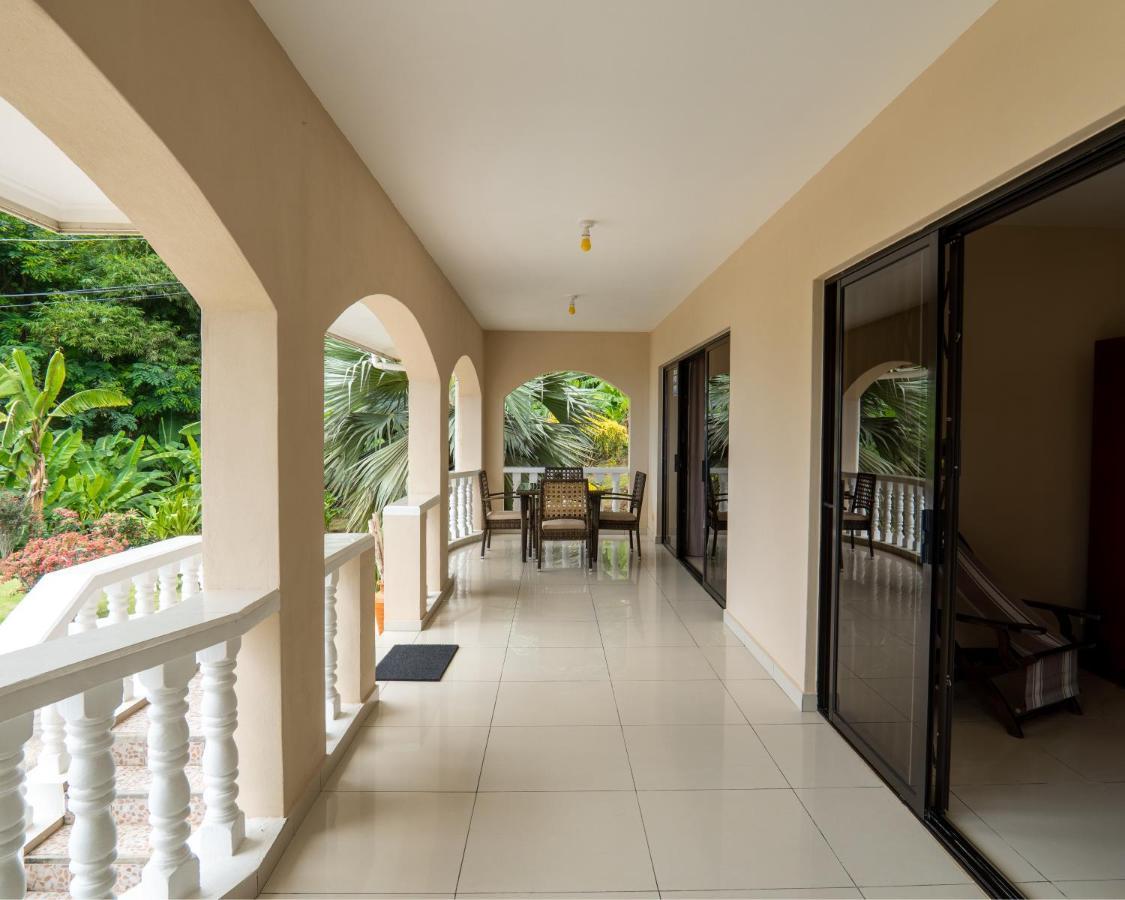 Ocean Vista Apartment Au Cap Екстериор снимка